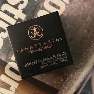 Anastasia Powder - Ebony